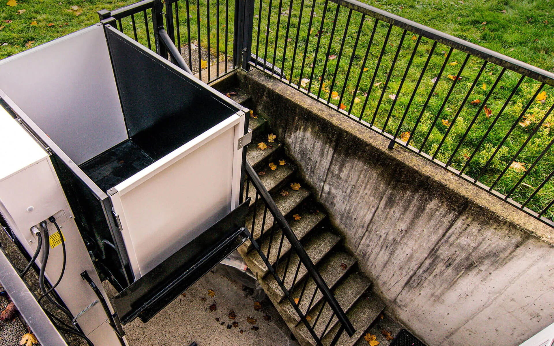 all weather outdoor lift